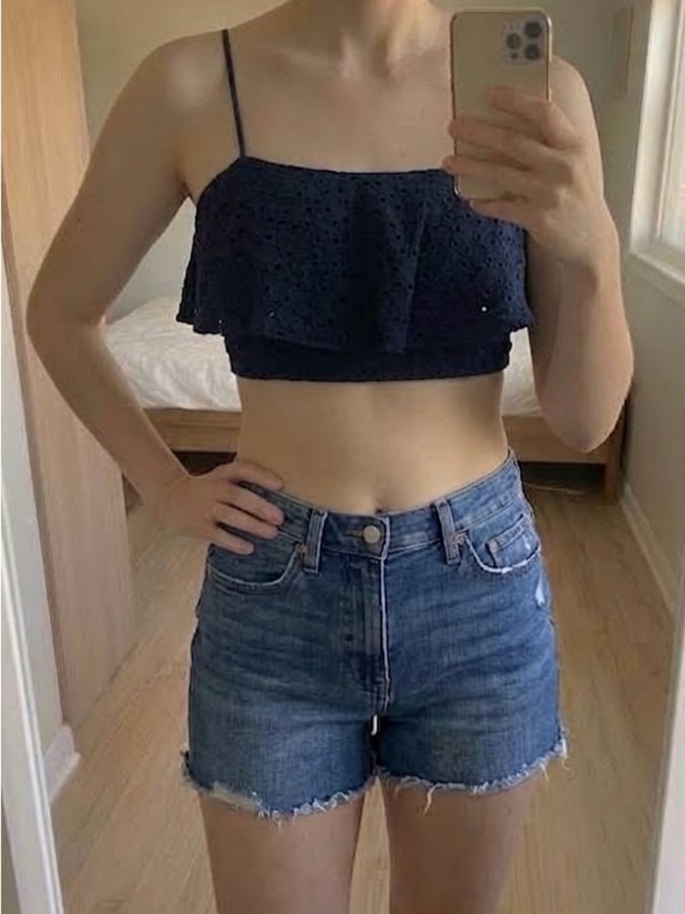 Hollister Eyelet Ruffle Adjustable Spaghetti Strap Crop Tank Top Navy Blue XS